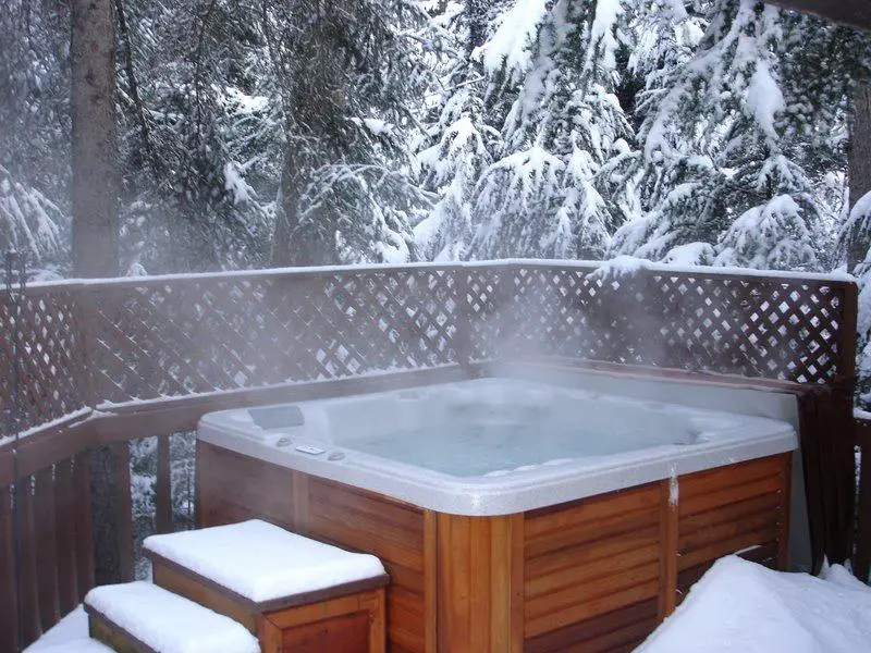 inflatable hot tub winter use