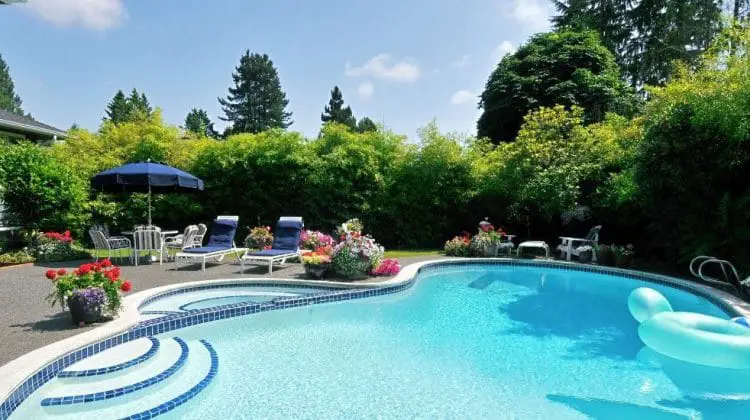 5 Simple Ways a Pool Will Completely Transform Your Backyard